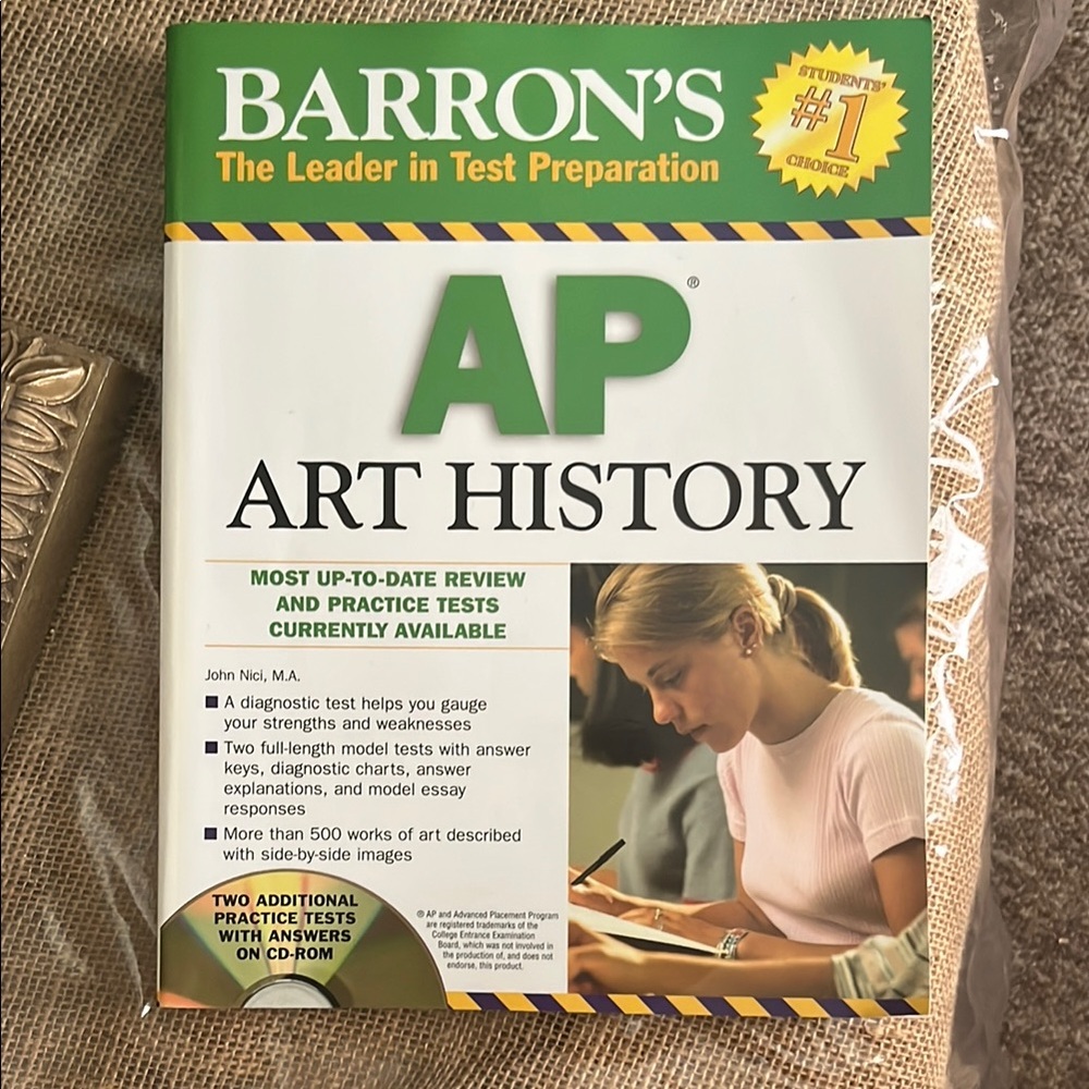 AP Art History Study Guide - Green and White